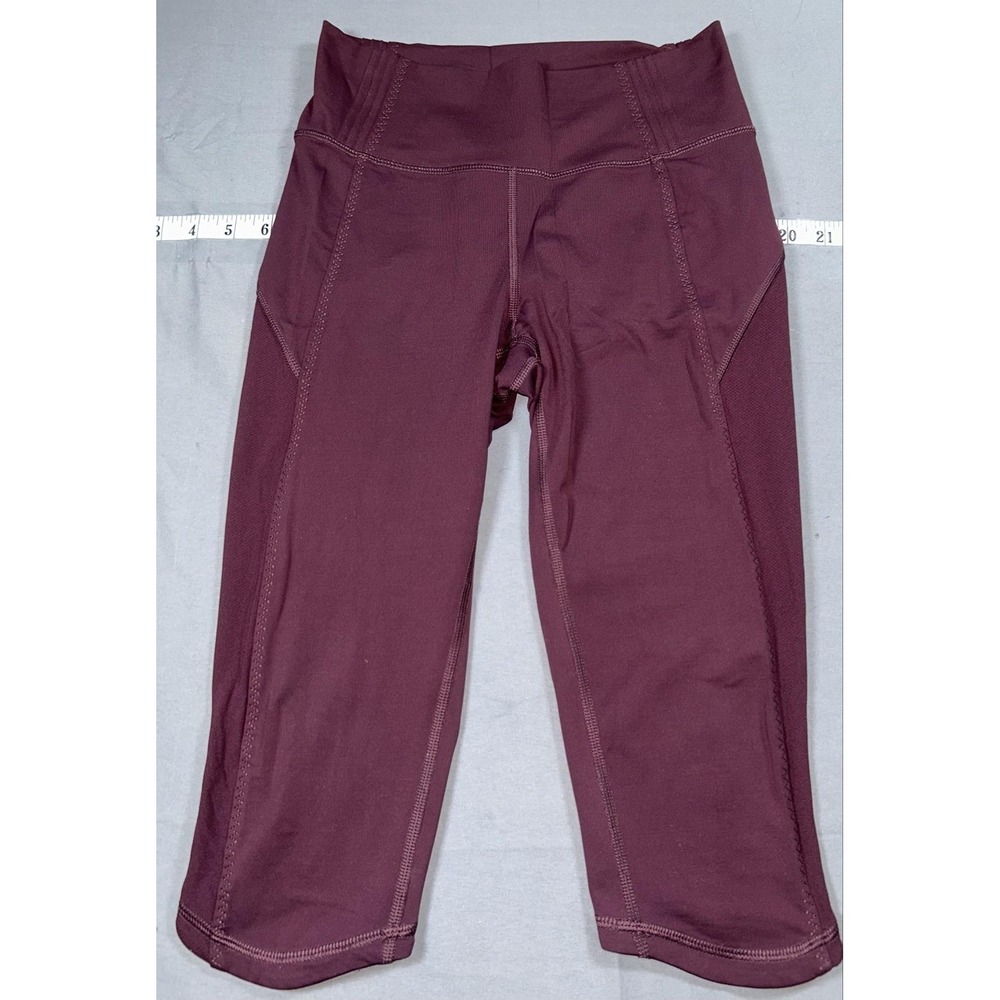Lululemon Crop Leggings Womens 6 Purple High Rise Capri Yoga Running Athletic
